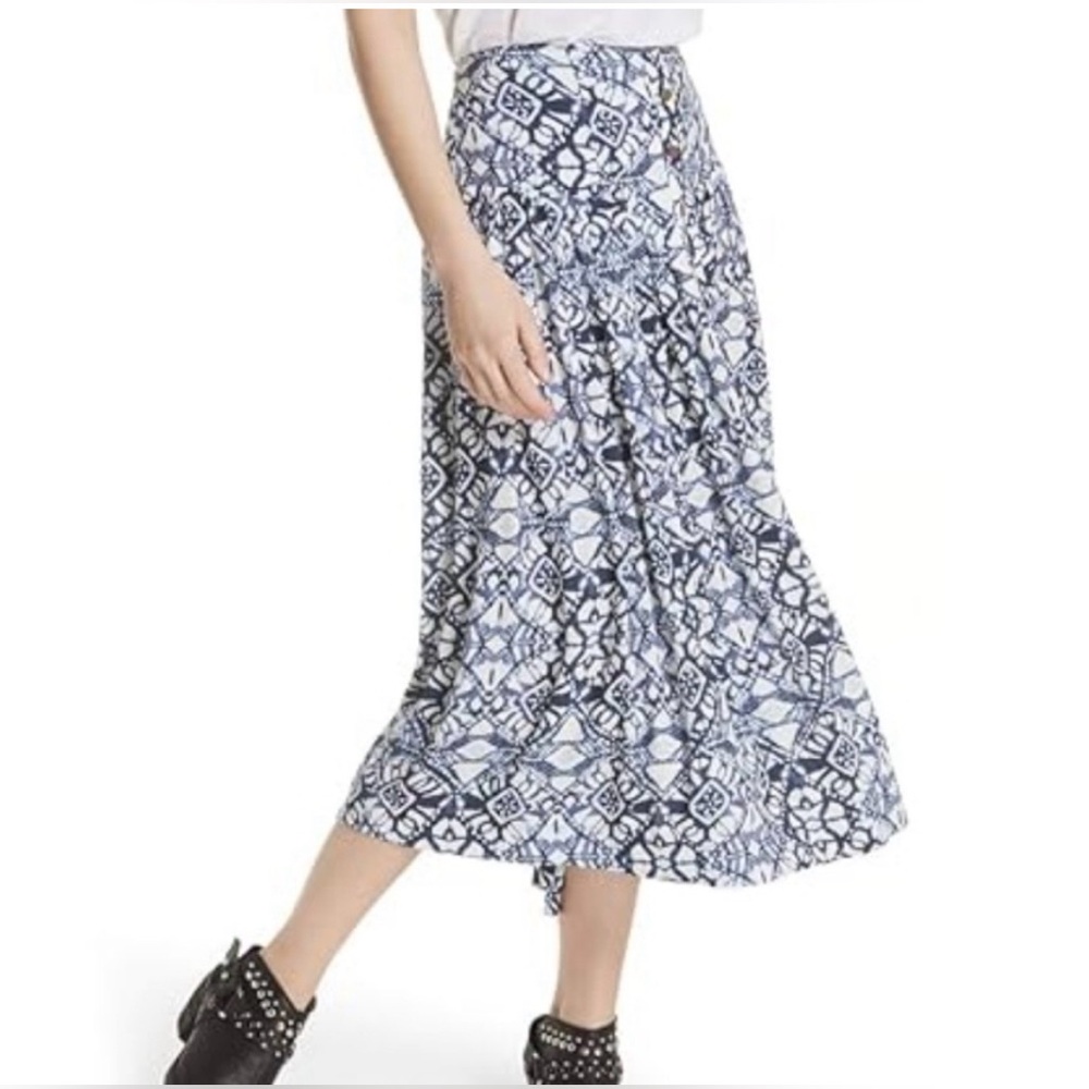 Free People Lovers Dream Batik Print Snap Front Midi Peasant Skirt Size 2